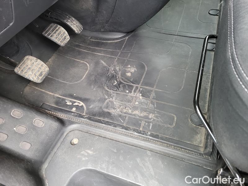  Renault  Trafic  LCV (2014) TraFur dCi 145k L2H1P2 COOL 4d #17