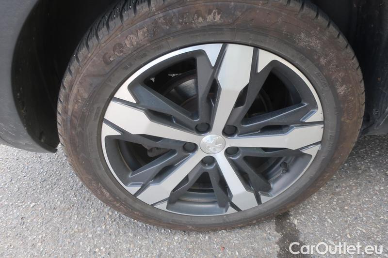  Peugeot  5008  (12.2016->)  1.5BHDi 130 GT AT 5d #2
