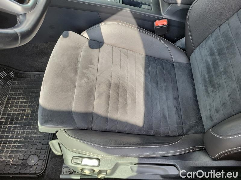  Volkswagen  Passat  Variant (CB5) (2019) Pas.Var.2.0TDI 110 Elegance AT #13