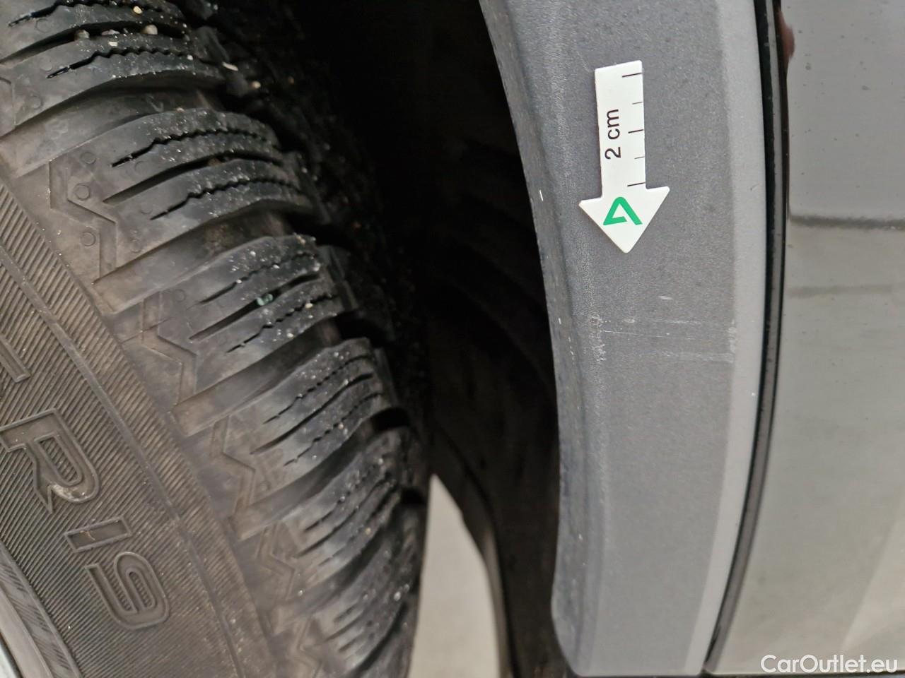  Audi  Q7  45 TDI quattro #23