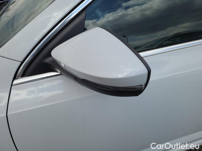  Skoda  Octavia  Combi  (5E5)(03.2017->) Octa.Com TDI 135 Style 4x4 AT #3