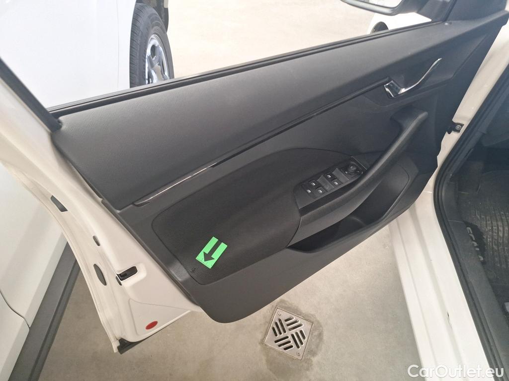  Skoda  Scala 1.0 TSI Ambition DSG #5
