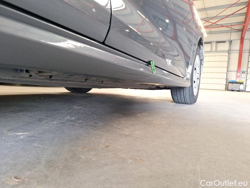  Toyota  Corolla 1.8 Hybrid Business HSD E-CVT #19