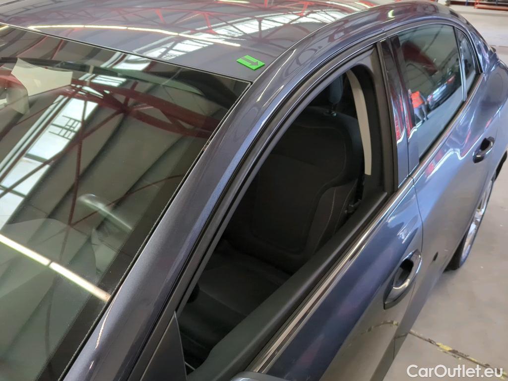  Renault  Megane 1.3 TCe 140CP Zen EDC #39