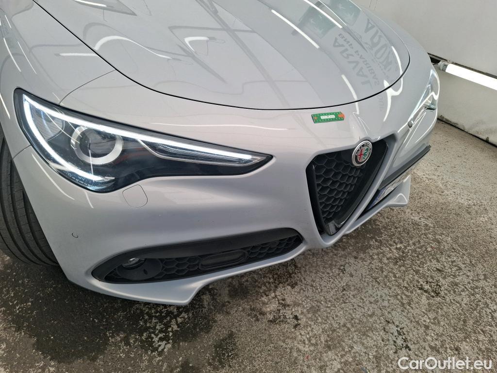  Alfa Romeo   STELVIO ALFA ROMEO / 2017 / 5P / SUV 2.2 Diesel 190ch AT8 Sprint #24