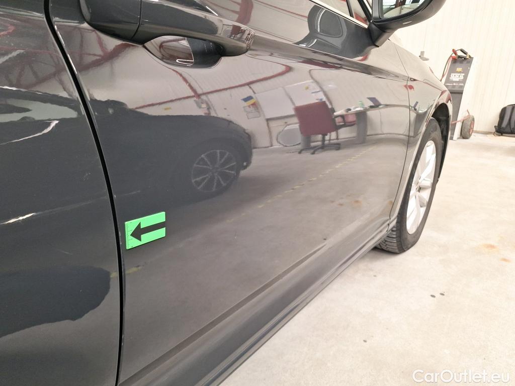  Volkswagen  Passat Comfortline 2.0 TDI 122CP DSG #23