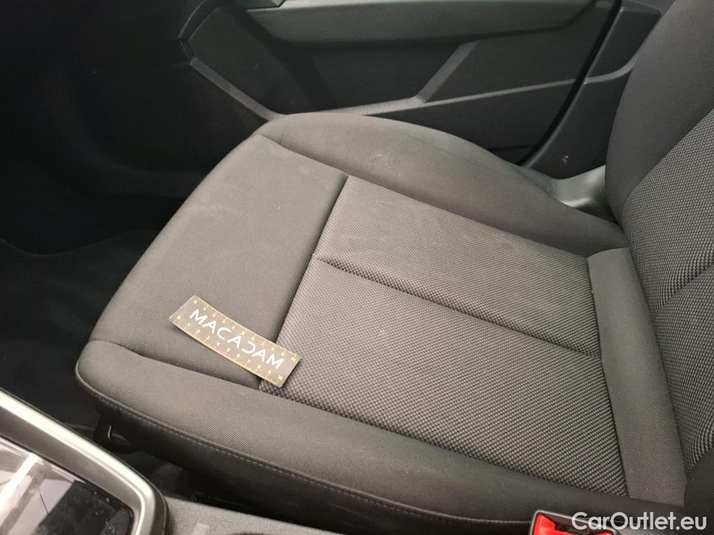  Audi  A3 AUDI  Sportback / 2020 / 5P / Berline 35 TDI 150 S tronic Business Line #41
