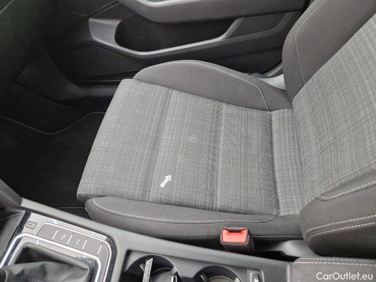  Volkswagen  Passat Comfortline 2.0 TDI DSG 150 CP #29