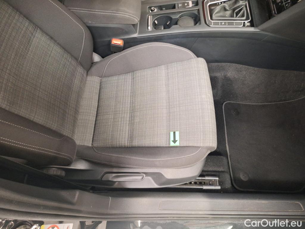  Volkswagen  Passat Comfortline 2.0 TDI 122CP DSG #17