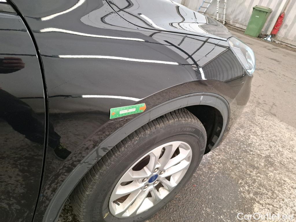  Ford  Kuga FORD  / 2019 / 5P / SUV 2.5 Dur 225 hybrid PHEV Pshift Titanium #12