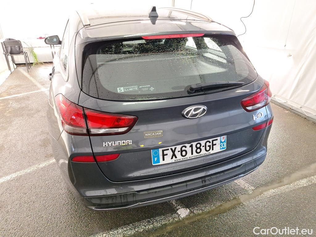  Hyundai  i30  cw Business 1.6 CRDi 115CV BVM6 E6d #1
