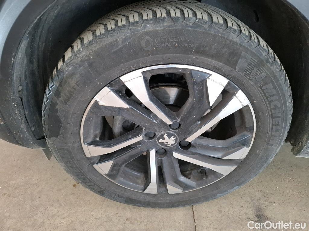  Peugeot  2008  Allure Business 1.5 HDi 100CV BVM6 E6d #31