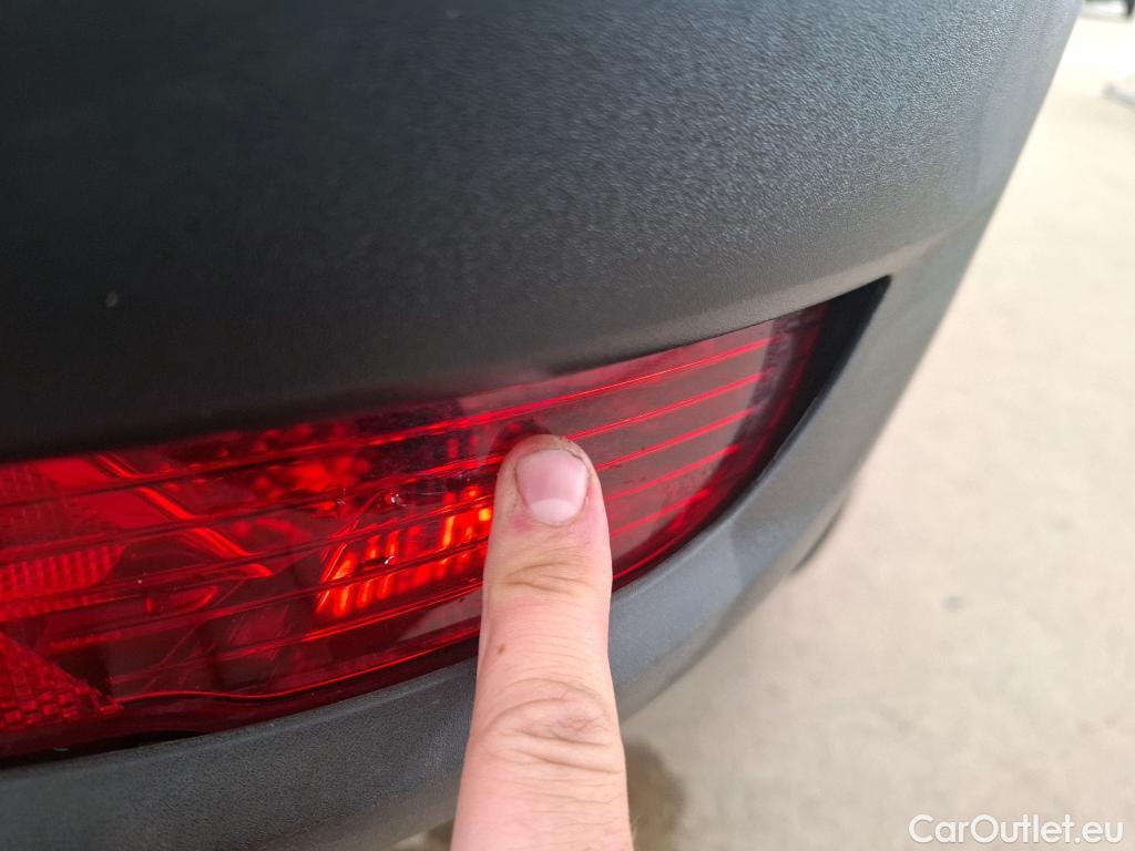 Peugeot  5008  Road Trip 1.5 HDi 130CV BVA8 7 Sieges E6d #57