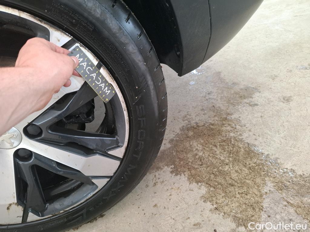  Peugeot  5008  Road Trip 1.5 HDi 130CV BVA8 7 Sieges E6d #39
