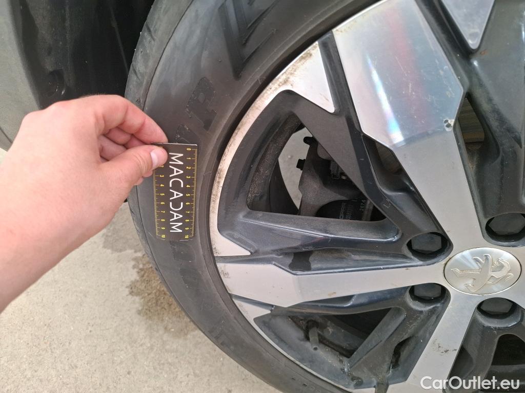  Peugeot  5008  Road Trip 1.5 HDi 130CV BVA8 7 Sieges E6d #53