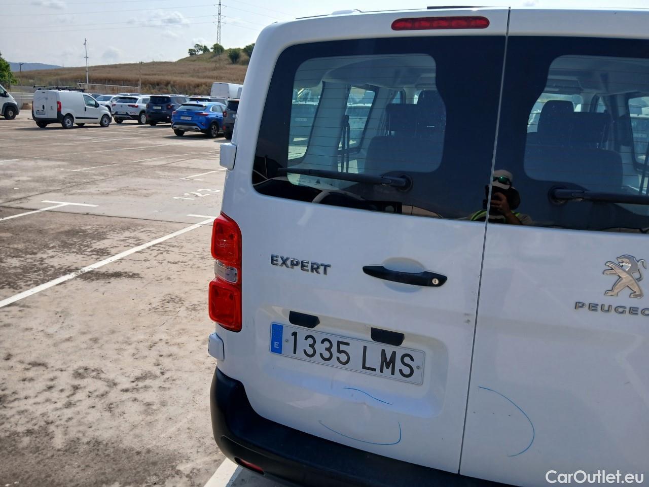  Peugeot  Expert  Combi Standard 1.5 HDI 120CV E6d #25