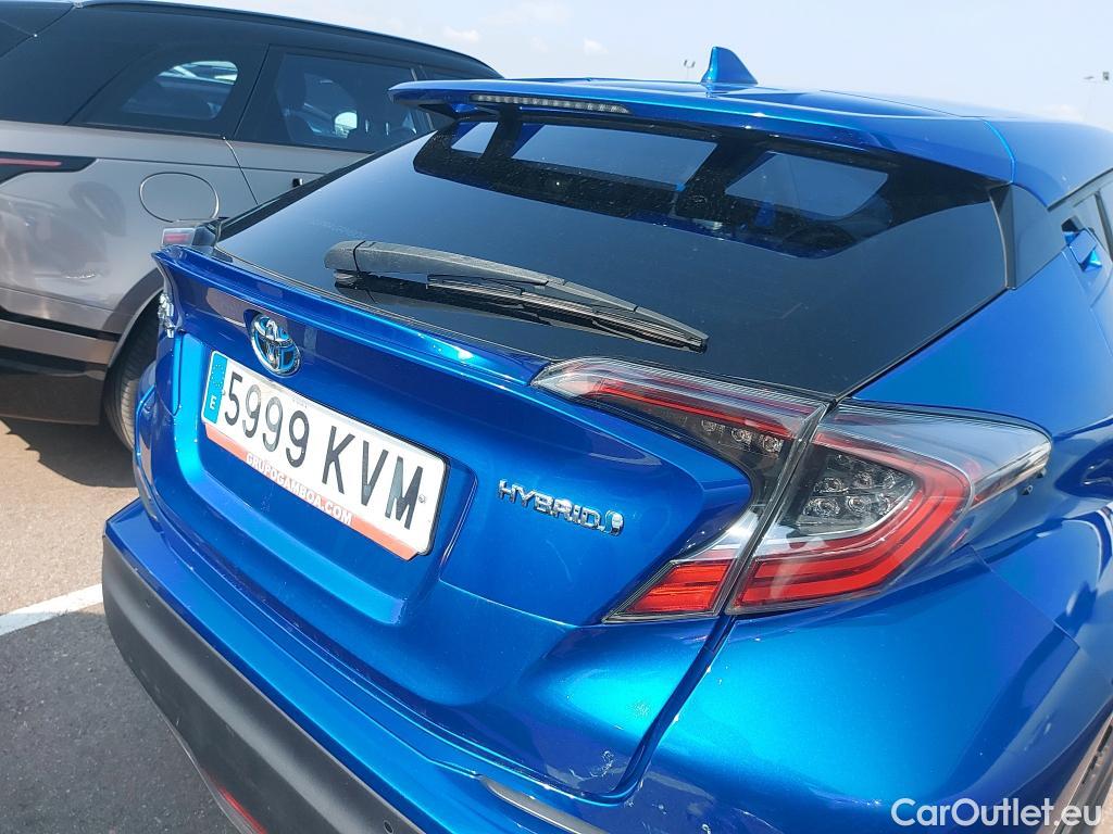  Toyota  C-HR TOYOTA  / 2016 / 5P / todoterreno 1.8 125H Advance #3
