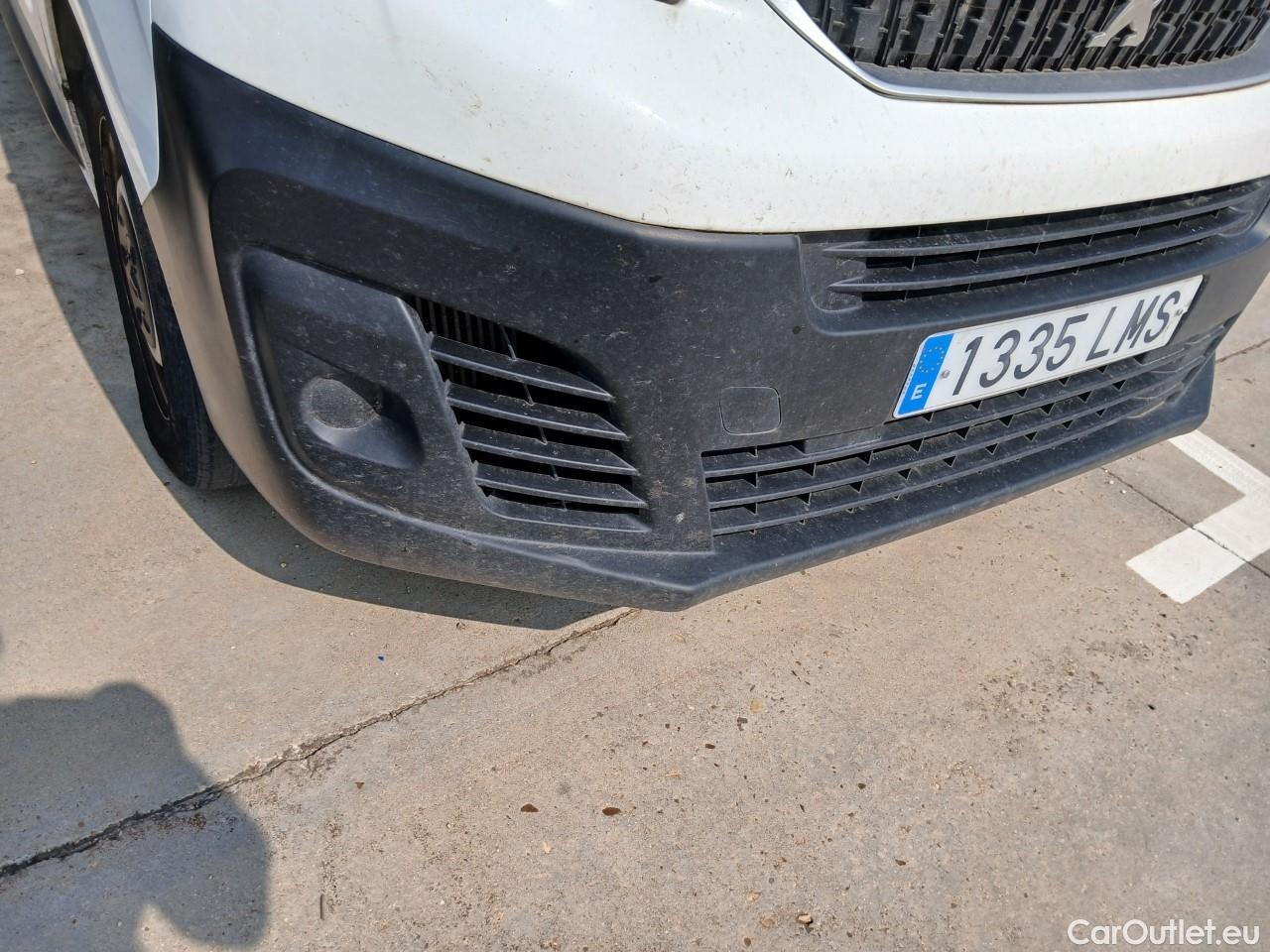  Peugeot  Expert  Combi Standard 1.5 HDI 120CV E6d #10