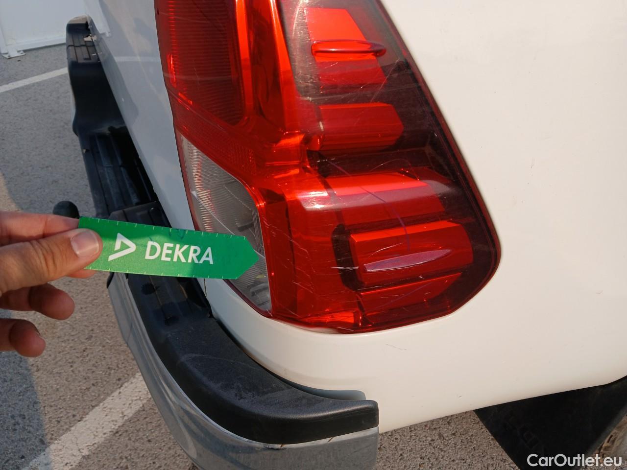 Land Rover  Discovery TOYOTA Hilux / 2020 / 4P / pickup 2.8 D-4D 150kW (204CV) Cabina Doble VX #20