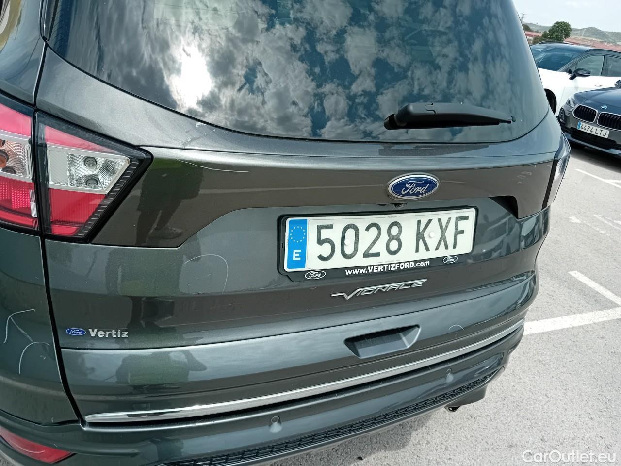  Ford  Kuga FORD  / 2016 / 5P / todoterreno 1.5 EcoBoost 129kW 4x4 Vignale Auto #30