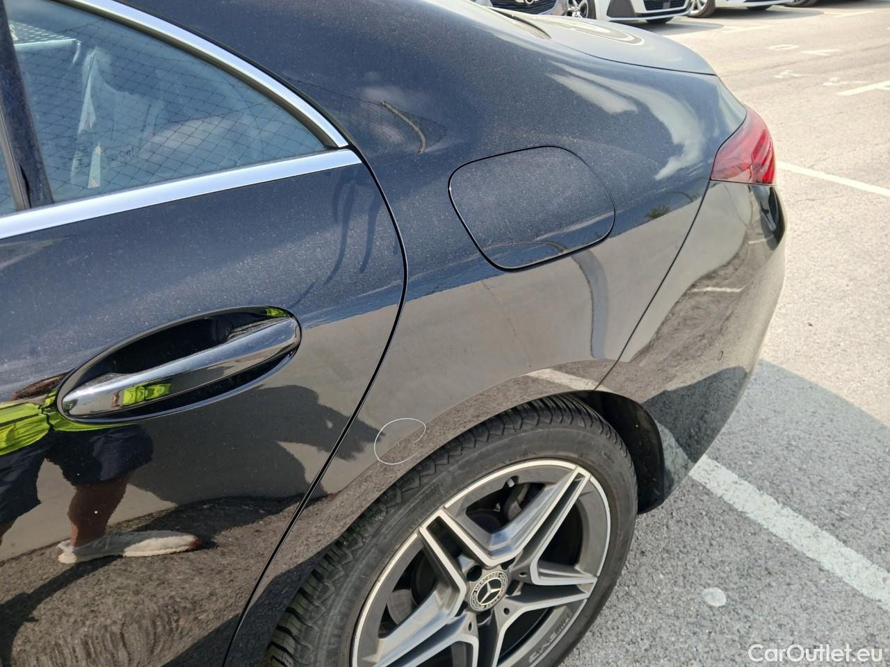  Land Rover  Discovery MERCEDES-BENZ CLA / 2019 / 4P / coupé CLA 200 D DCT #15