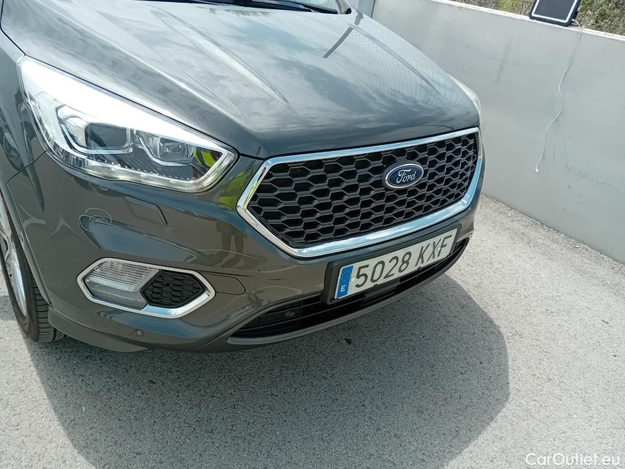  Ford  Kuga FORD  / 2016 / 5P / todoterreno 1.5 EcoBoost 129kW 4x4 Vignale Auto #7