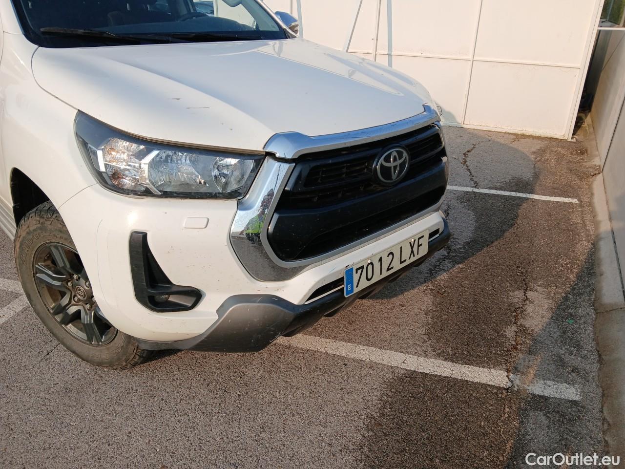  Land Rover  Discovery TOYOTA Hilux / 2020 / 4P / pickup 2.8 D-4D 150kW (204CV) Cabina Doble VX #7