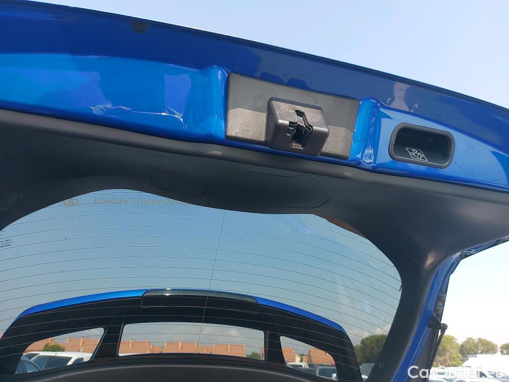  Toyota  C-HR TOYOTA  / 2016 / 5P / todoterreno 1.8 125H Advance #22