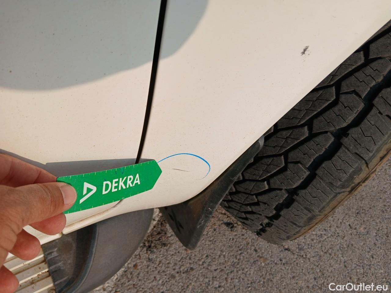  Land Rover  Discovery TOYOTA Hilux / 2020 / 4P / pickup 2.8 D-4D 150kW (204CV) Cabina Doble VX #23
