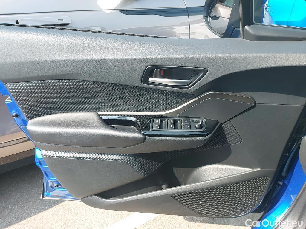  Toyota  C-HR TOYOTA  / 2016 / 5P / todoterreno 1.8 125H Advance #25
