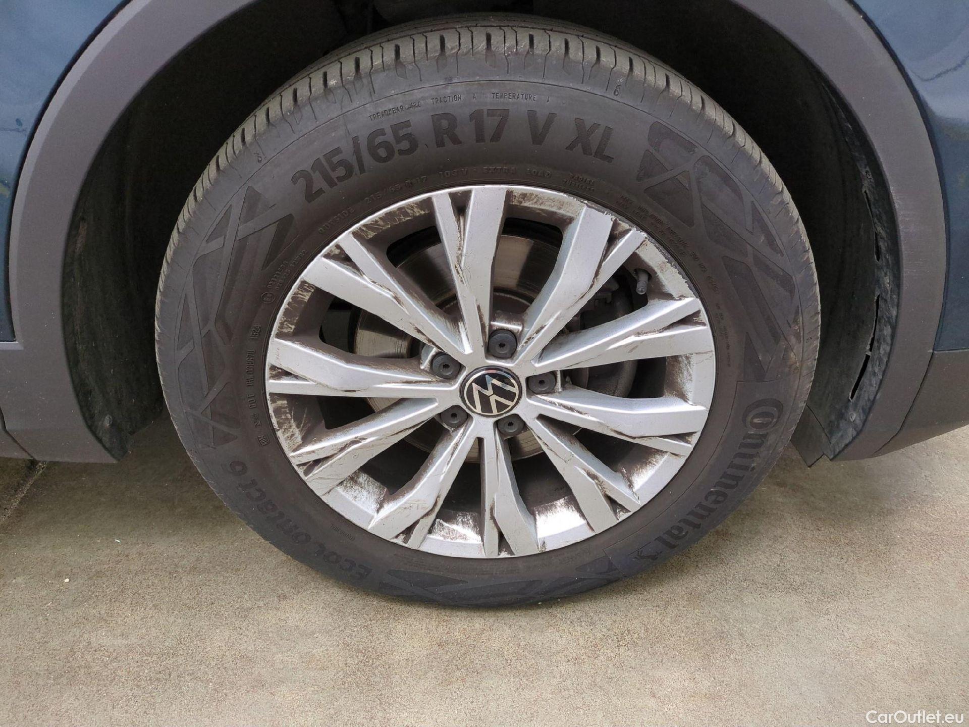  Volkswagen  Tiguan  Active 2.0 TDI 150CV BVA7 E6d #2