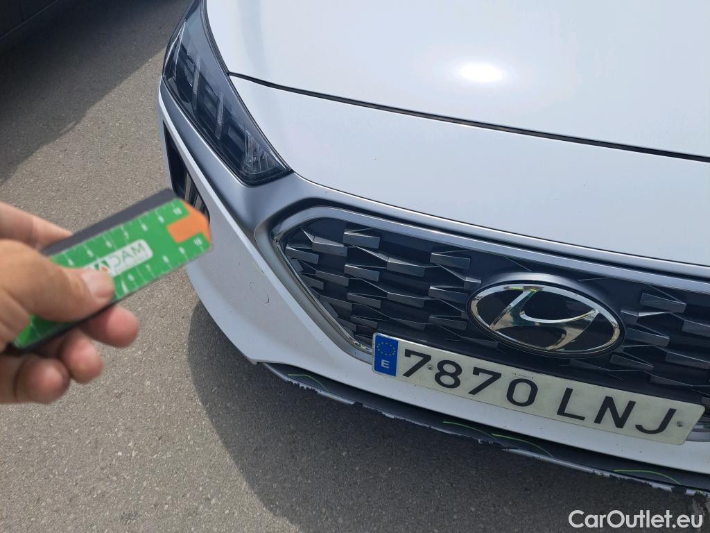  Hyundai   Ioniq HYUNDAI / 2019 / 5P / berlina con portón 1.6 GDI HEV Tecno DCT #28