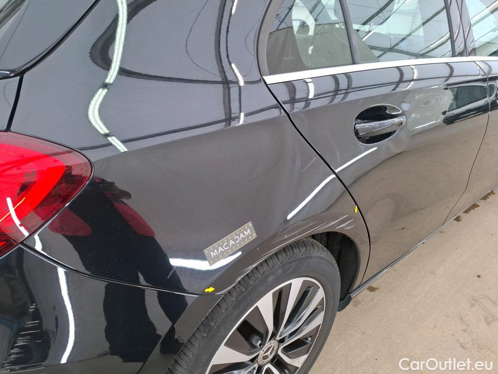 Mercedes  A-Klasse MERCEDES-BENZ Classe A Compact / 2018 / 5P / Berline A 180 Business Line 7G-DCT #1