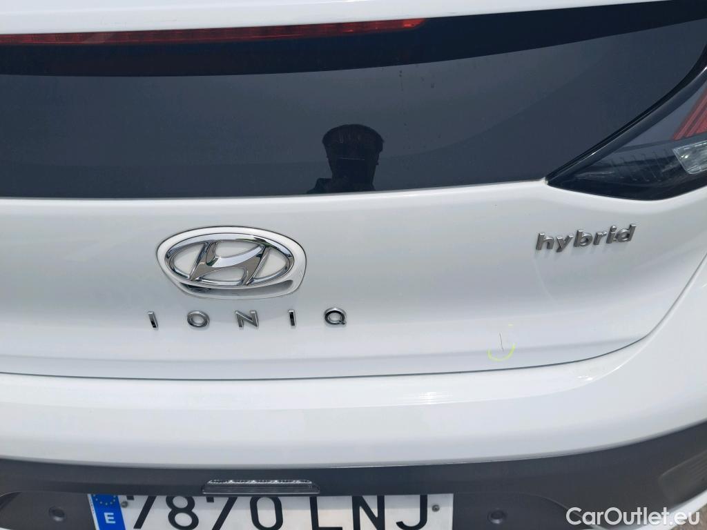  Hyundai   Ioniq HYUNDAI / 2019 / 5P / berlina con portón 1.6 GDI HEV Tecno DCT #32