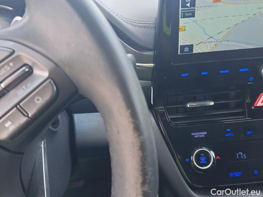  Hyundai   Ioniq HYUNDAI / 2019 / 5P / berlina con portón 1.6 GDI HEV Tecno DCT #14