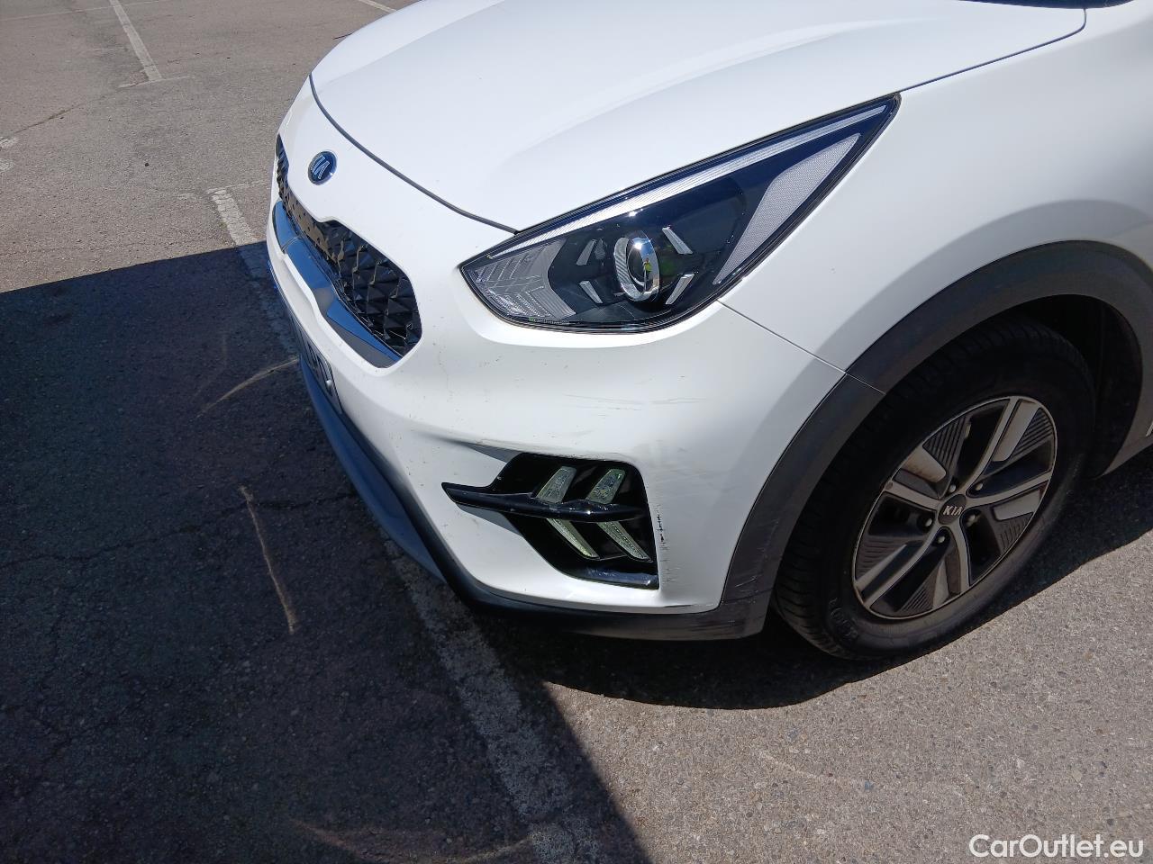  KIA  Niro KIA  / 2019 / 5P / crossover 1.6 GDi HEV 104kW (141CV) Drive #4