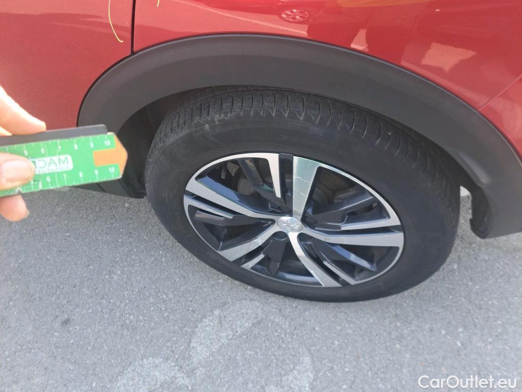  Peugeot  3008  Allure 1.5 HDi 130CV E6dT #8