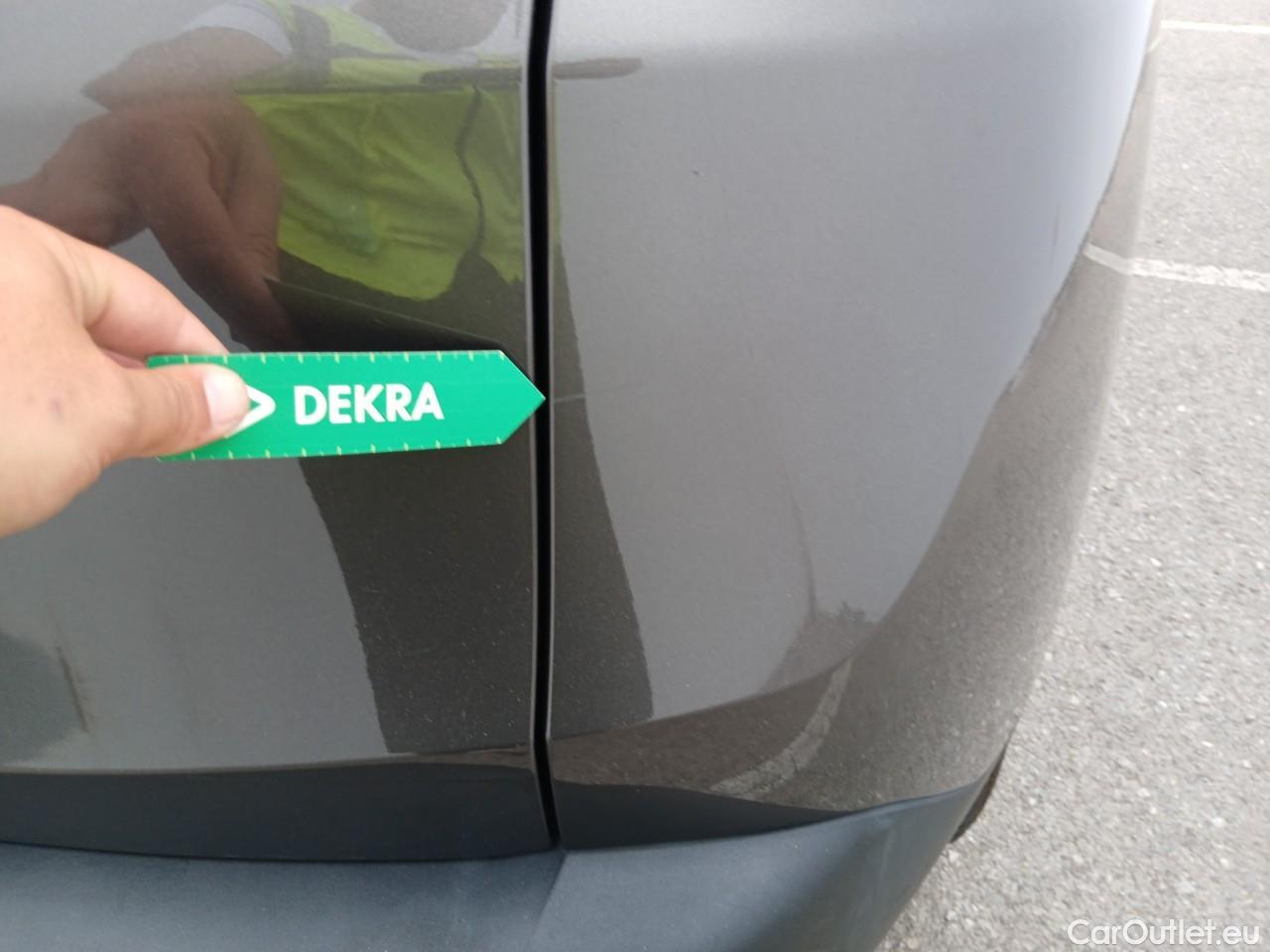  Peugeot  3008  Active Pack 1.5 HDi 130CV MT6 E6d #27