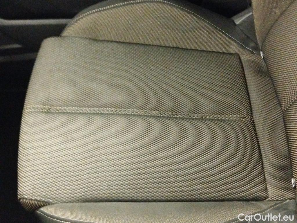  DS  DS7 DS DS 7 Crossback / 2017 / 5P / todoterreno BlueHDi DE 96kW (130CV) Auto. CHIC (AC) #14