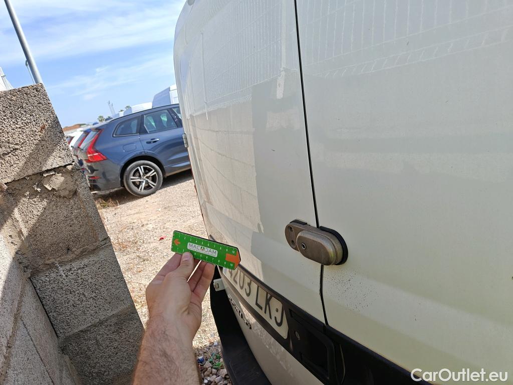  Fiat  Doblo FIAT Doblò Cargo/2015/3P/furgón derivado de turismo Cargo Base Plus 1.3 Mjet 70kW (95CV) #20