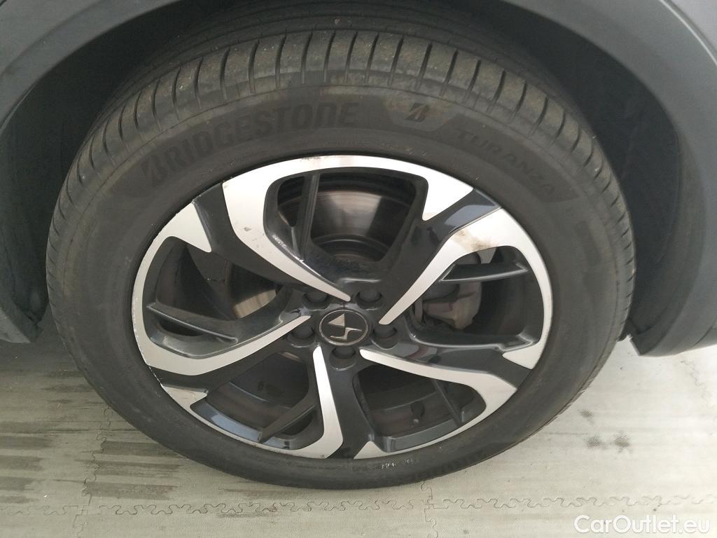  DS  DS7 DS DS 7 Crossback / 2017 / 5P / todoterreno BlueHDi DE 96kW (130CV) Auto. CHIC (AC) #9