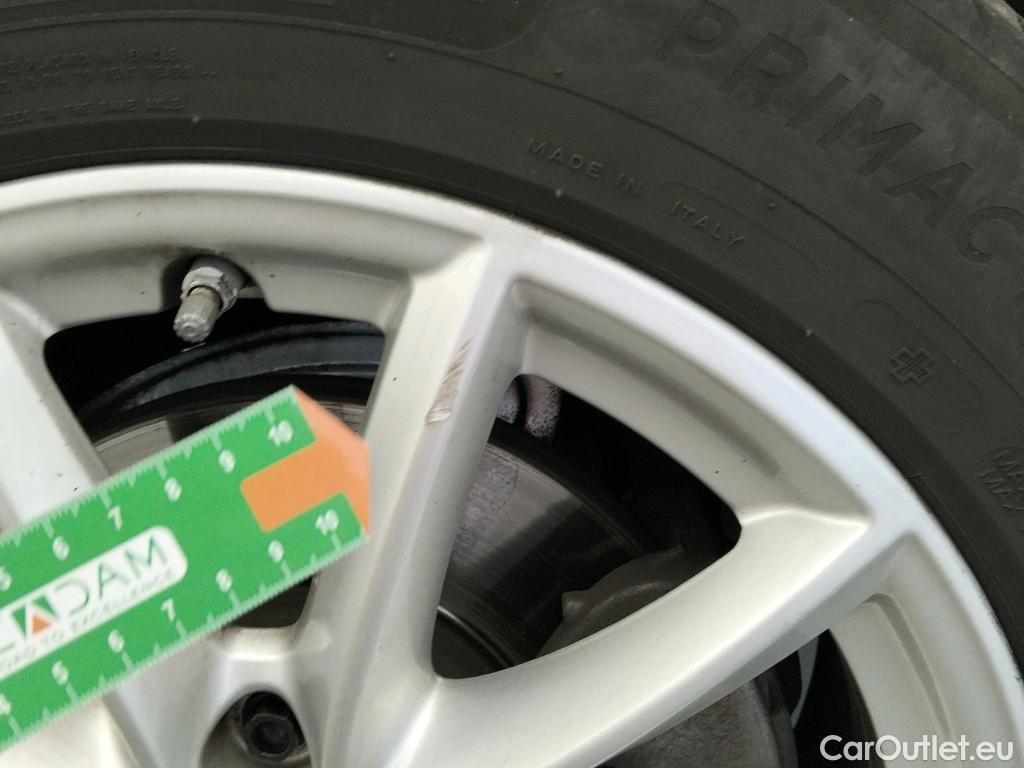  Bmw  X1 BMW  / 2019 / 5P / todoterreno sDrive18dA Corporate #23