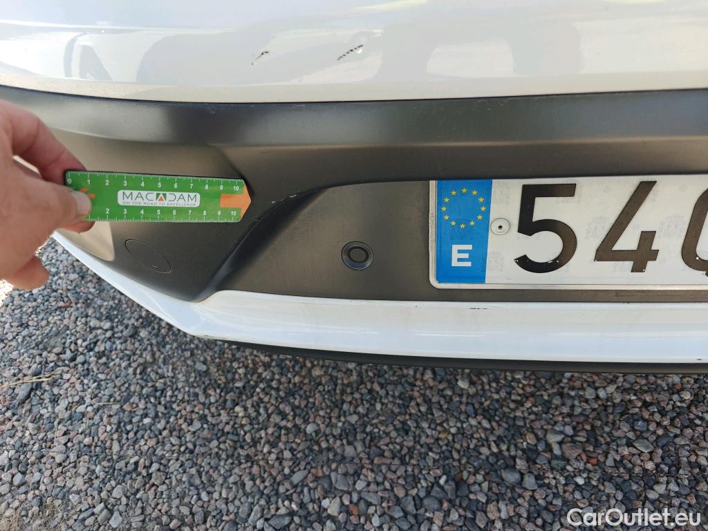  Hyundai   Ioniq HYUNDAI / 2019 / 5P / berlina con portón 1.6 GDI HEV Tecno DCT #35