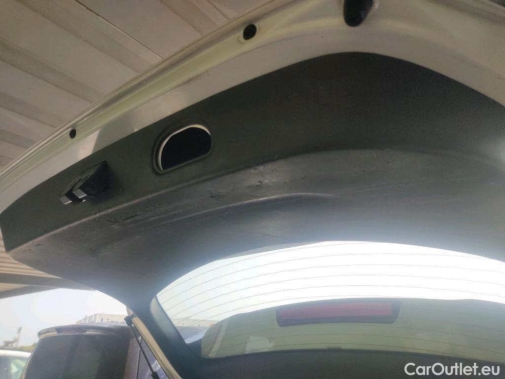  Land Rover  Discovery HYUNDAI Kona / 2020 / 5P / todoterreno 1.0 TGDI Klass 4X2 #13