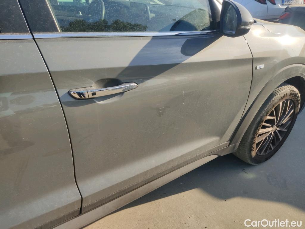  Hyundai  Tucson HYUNDAI  / 2018 / 5P / todoterreno 1.6 CRDI 85kW (116CV) 48V Tecno 4X2 #3