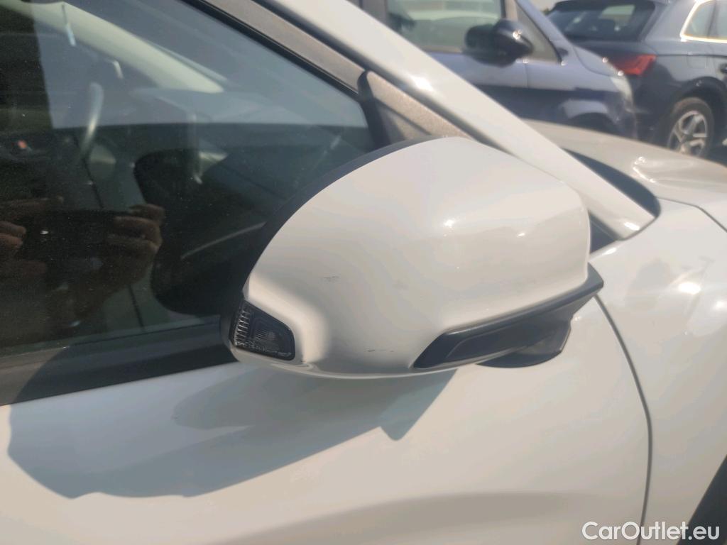  Land Rover  Discovery HYUNDAI Kona / 2020 / 5P / todoterreno 1.0 TGDI Klass 4X2 #39