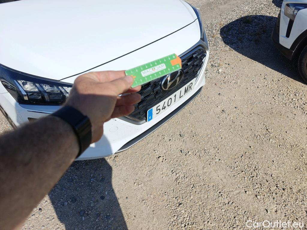  Hyundai   Ioniq HYUNDAI / 2019 / 5P / berlina con portón 1.6 GDI HEV Tecno DCT #9