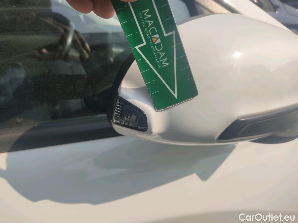  Land Rover  Discovery HYUNDAI Kona / 2020 / 5P / todoterreno 1.0 TGDI Klass 4X2 #40