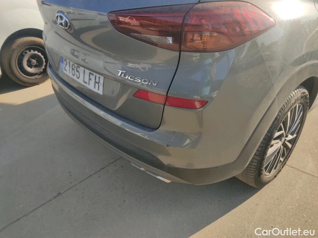  Hyundai  Tucson HYUNDAI  / 2018 / 5P / todoterreno 1.6 CRDI 85kW (116CV) 48V Tecno 4X2 #15