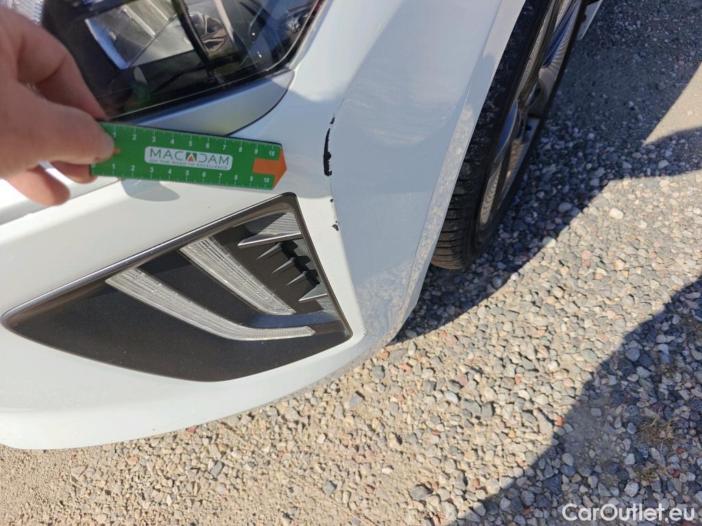  Hyundai   Ioniq HYUNDAI / 2019 / 5P / berlina con portón 1.6 GDI HEV Tecno DCT #14